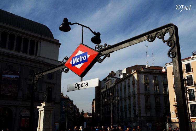 Metro Ópera