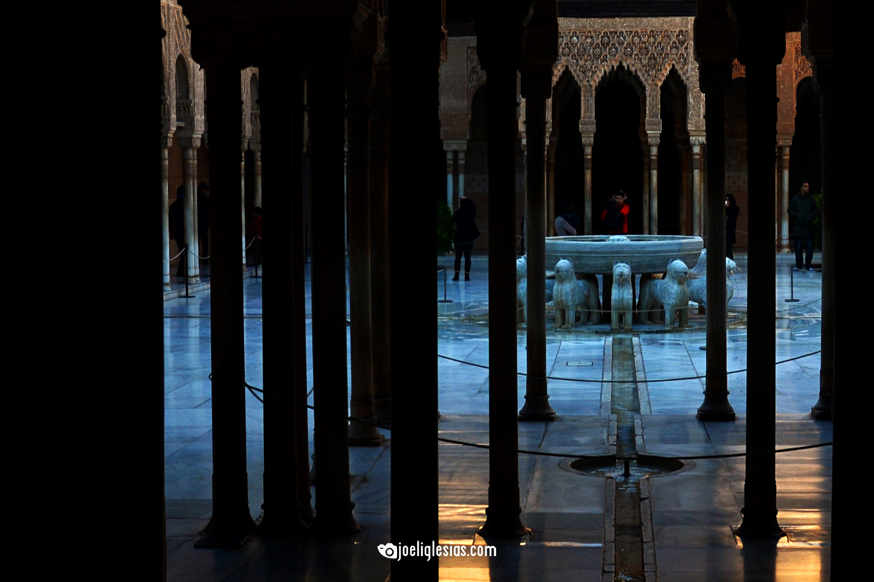 Patio de los Leones