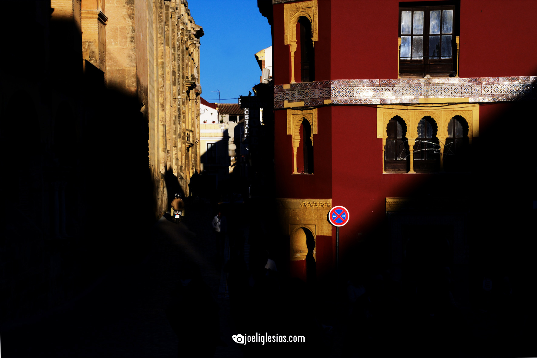 Calle corregidor Luis de la Cerda